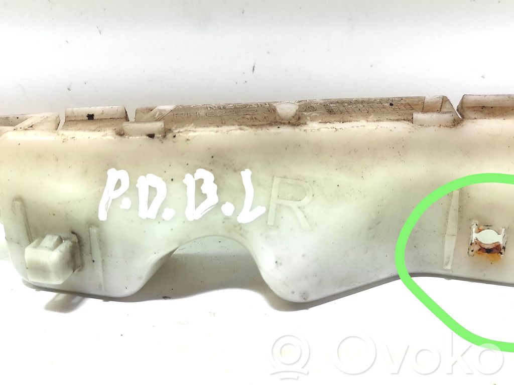 Nissan Qashqai Uchwyt / Mocowanie zderzaka przedniego 