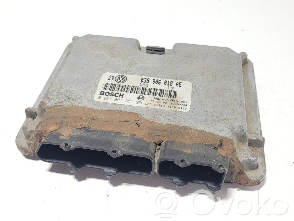 Volkswagen Golf IV Engine control unit/module 
