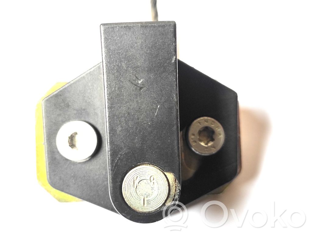 BMW 5 E39 Rear door lock loop/hook striker 