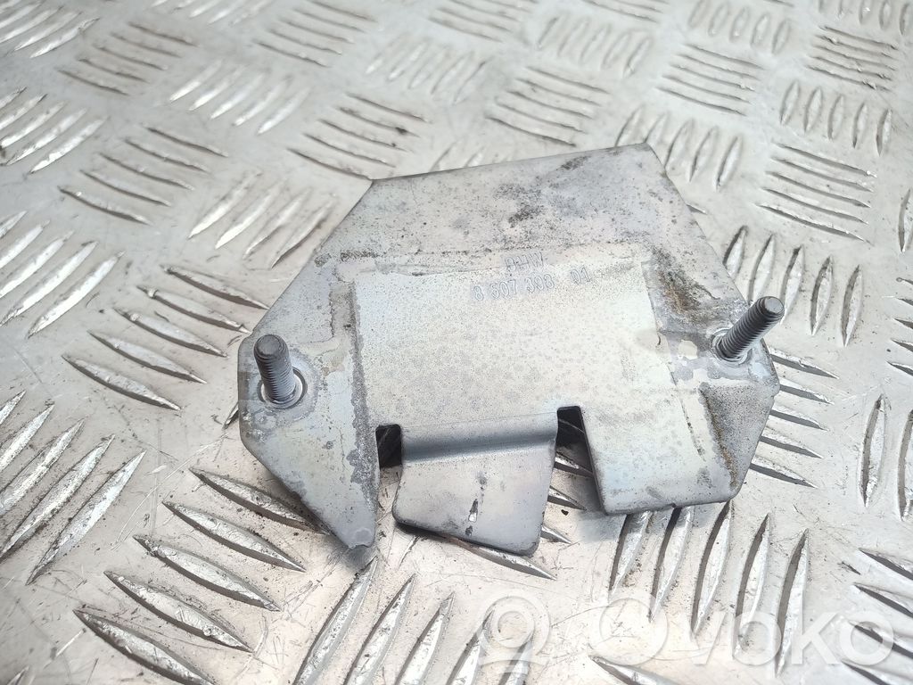 BMW 1 E81 E87 Other engine bay part 