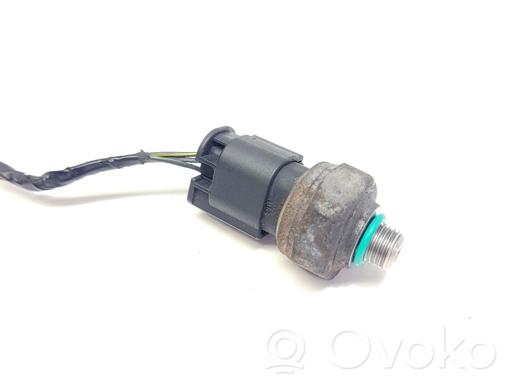 BMW 1 E81 E87 Air conditioning (A/C) pressure sensor 