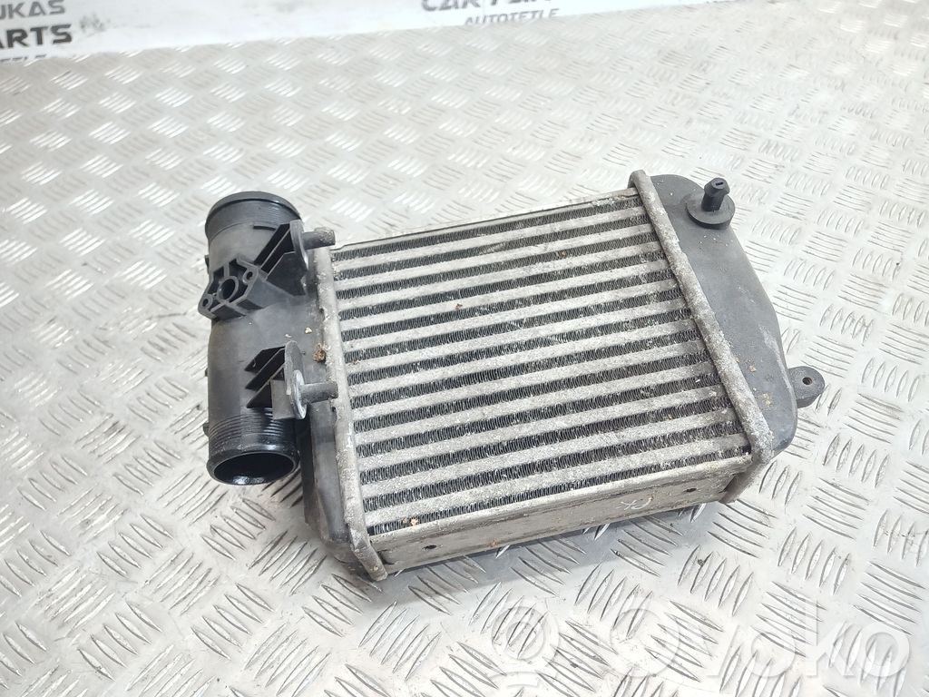 Audi A6 S6 C6 4F Interkūlerio radiatorius 