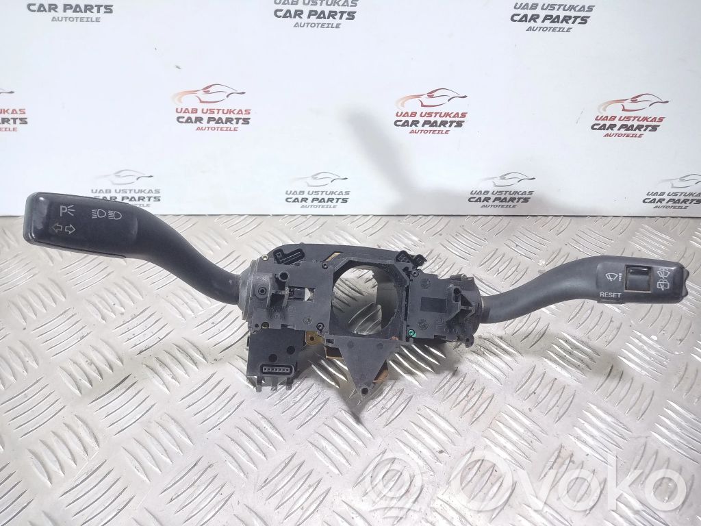 Audi A4 S4 B6 8E 8H Commodo, commande essuie-glace/phare 