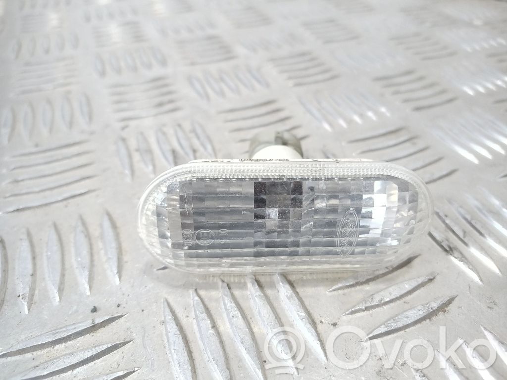 Skoda Felicia II Front fender indicator light 
