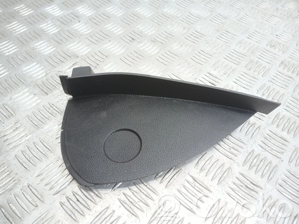 BMW 1 E82 E88 Dashboard side end trim 