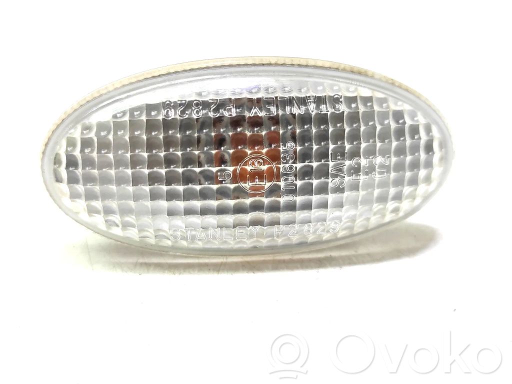 Mazda 3 I Front fender indicator light 