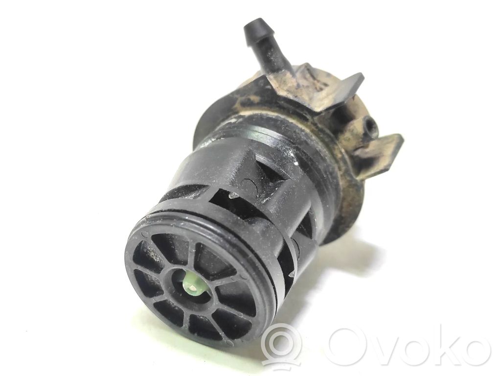 Mazda 3 I Windscreen/windshield washer pump 