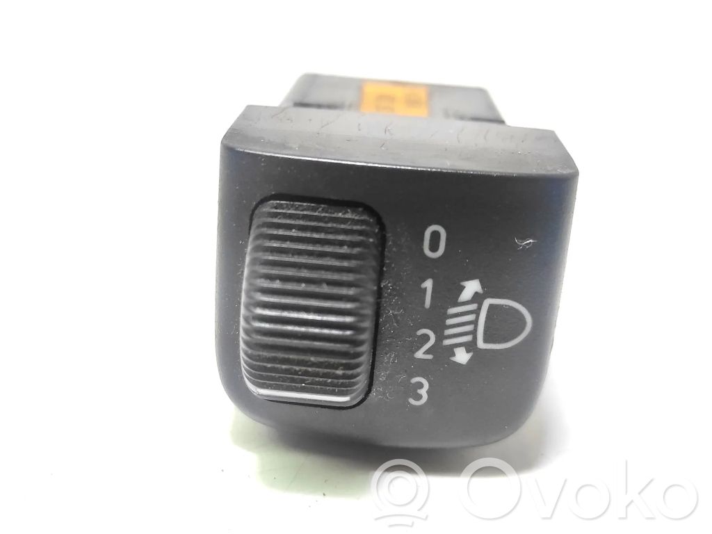 Headlight level height control switch   5106109