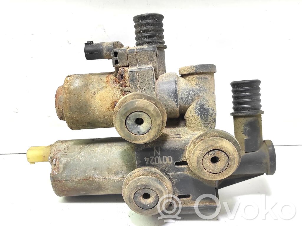 BMW 3 E46 Apsildes radiatora vārsts (-i) 