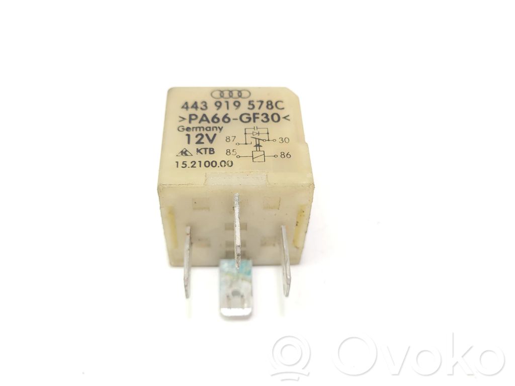 Volkswagen PASSAT B5.5 Other relay 