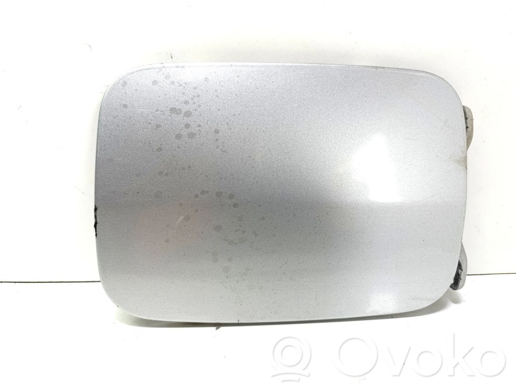 Mazda MPV II LW Tankdeckel Tankklappe 