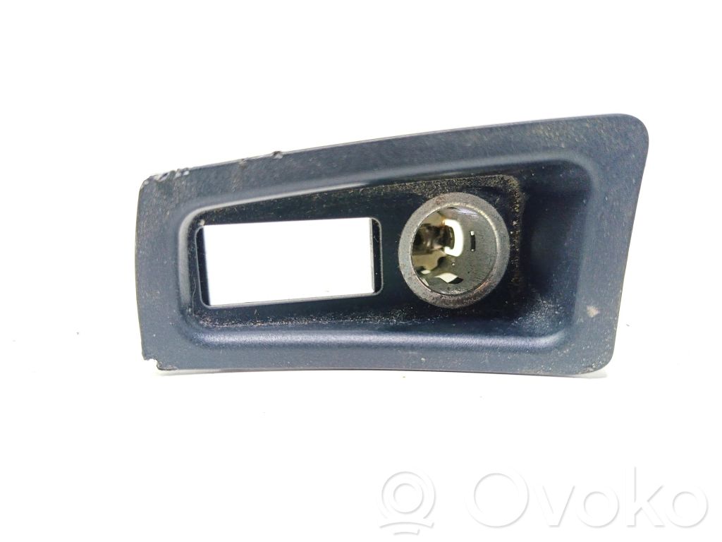 BMW 1 E81 E87 Cigarette lighter front 