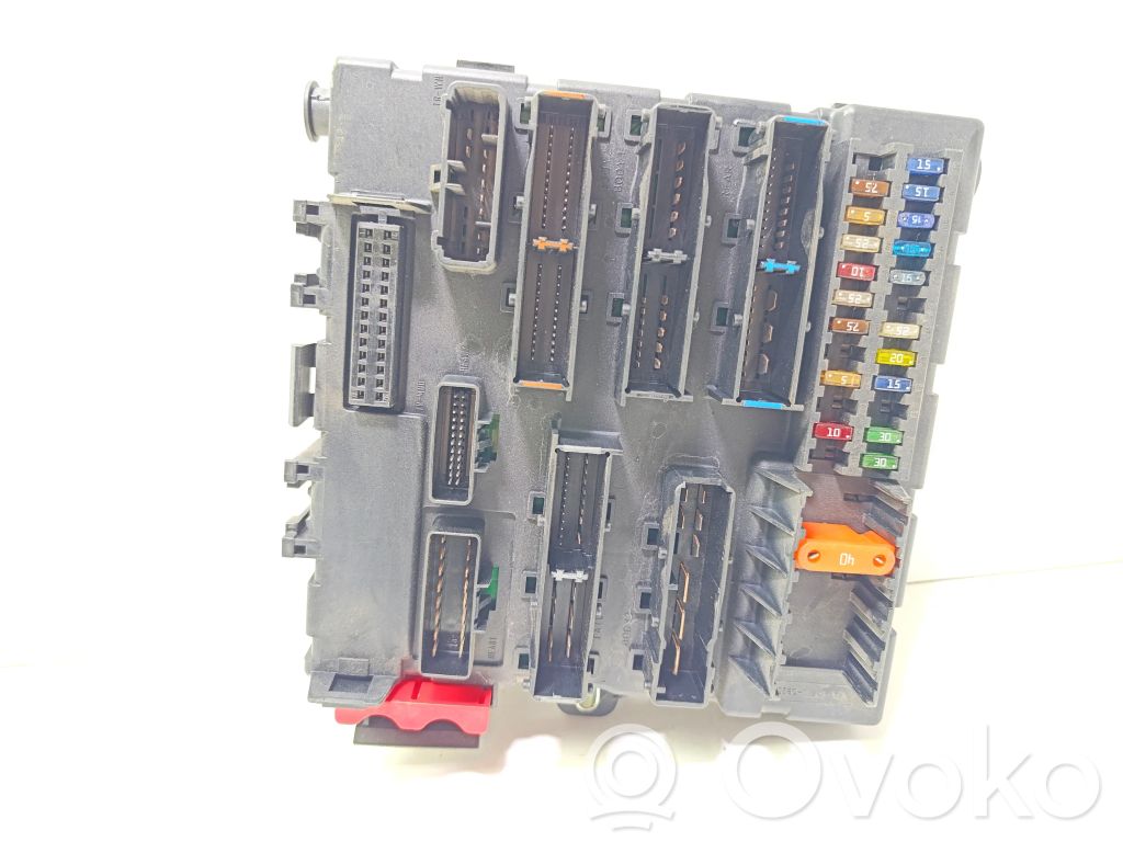 Opel Signum Fuse module 