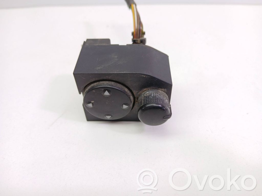 Audi A4 S4 B5 8D Comutator oglinzi laterale 