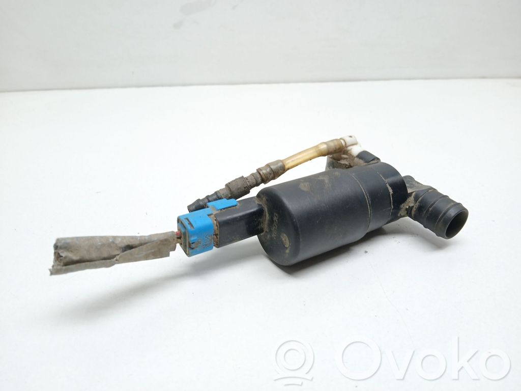Peugeot 307 Windscreen/windshield washer pump 