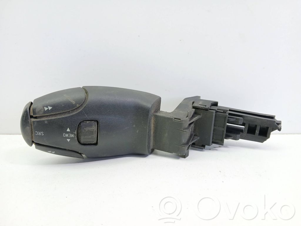 Peugeot 206 Multifunctional control switch/knob 