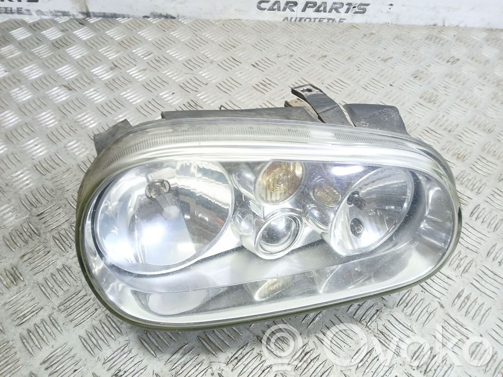 Volkswagen Golf IV Lampa przednia 