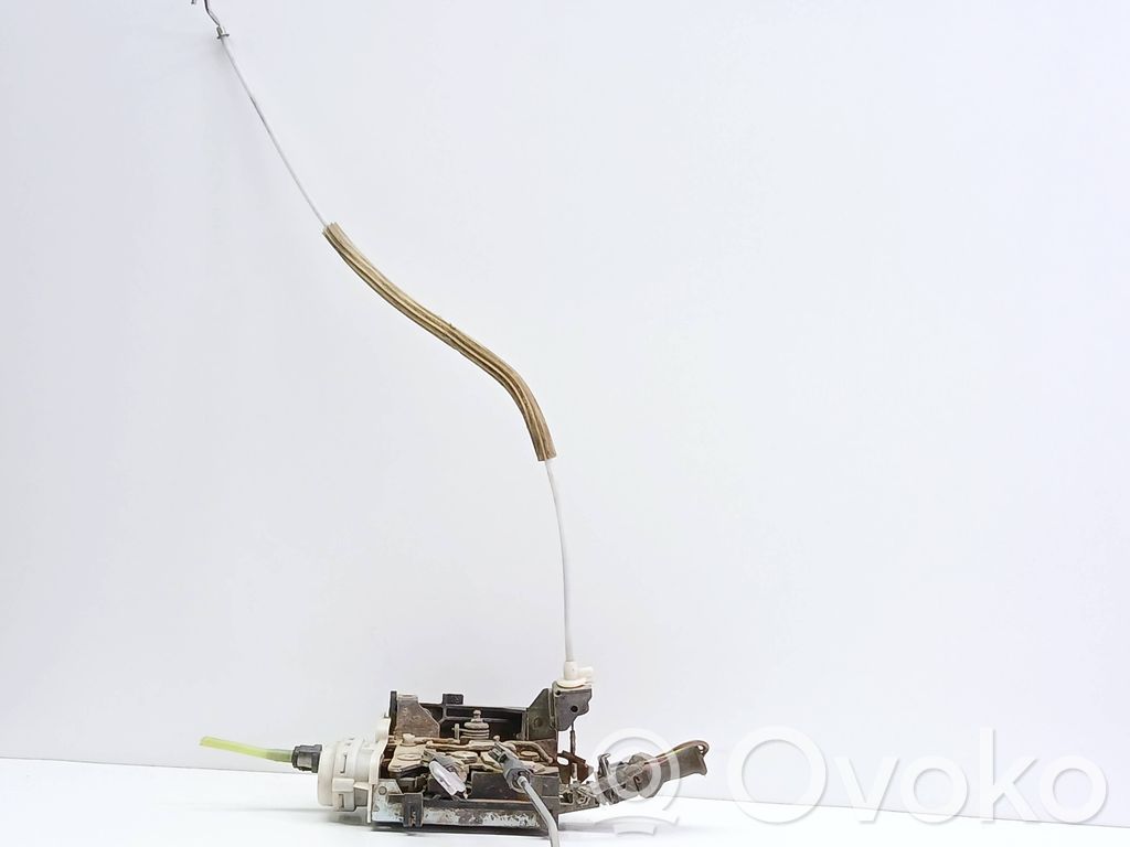 Zamek drzwi przednich   4A0173