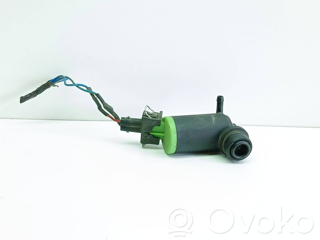 Toyota RAV 4 (XA20) Windscreen/windshield washer pump 