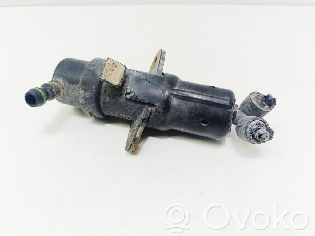 BMW 7 E65 E66 Headlight washer spray nozzle 