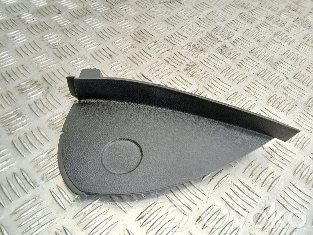 BMW 1 E82 E88 Dashboard side end trim 