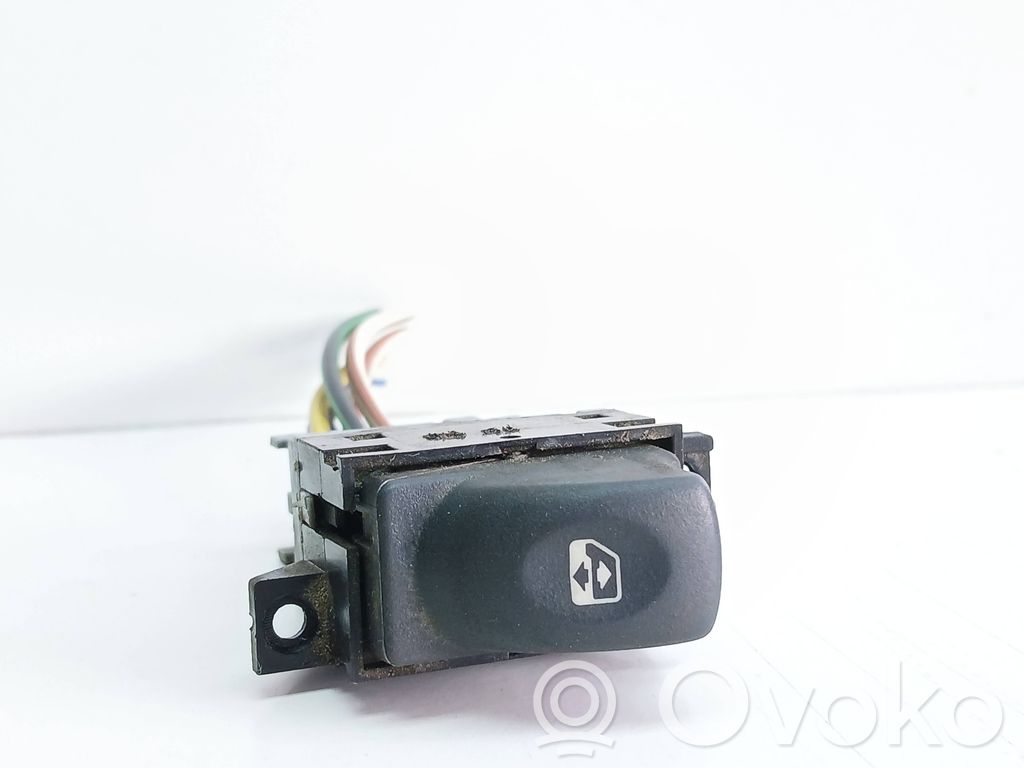 Renault Laguna I Electric window control switch 