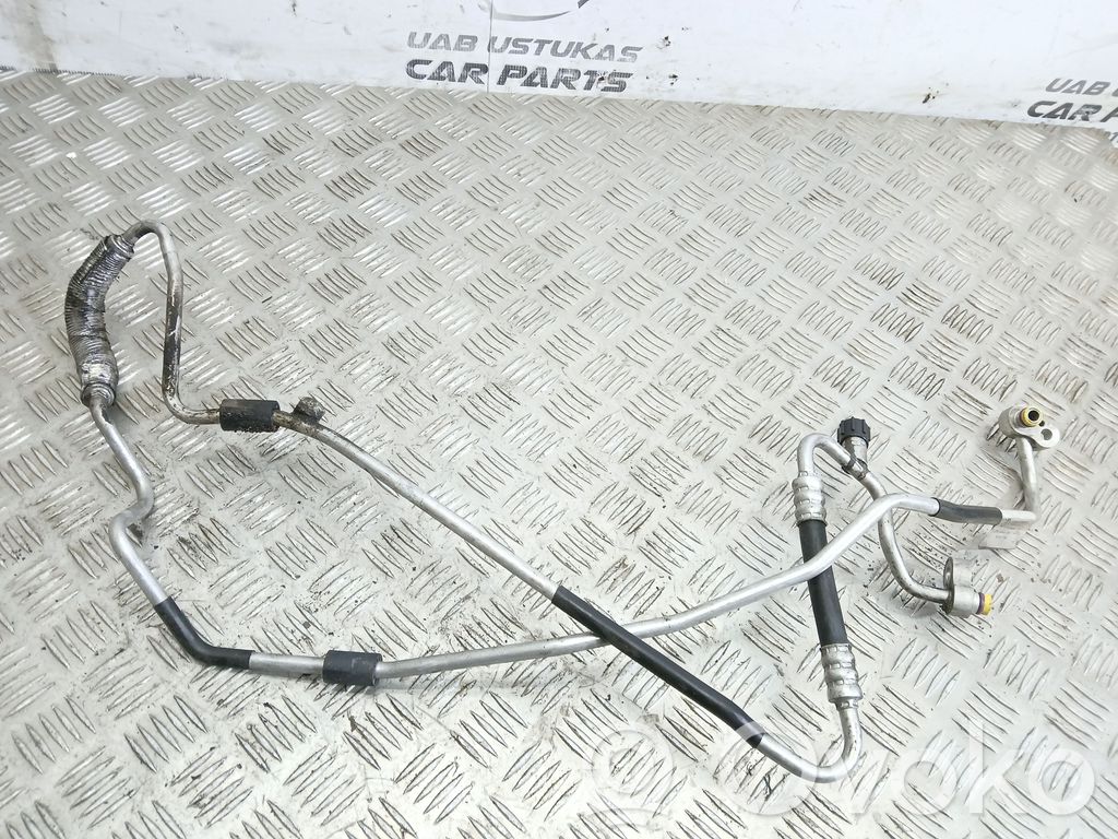 BMW 1 E82 E88 Air conditioning (A/C) pipe/hose 