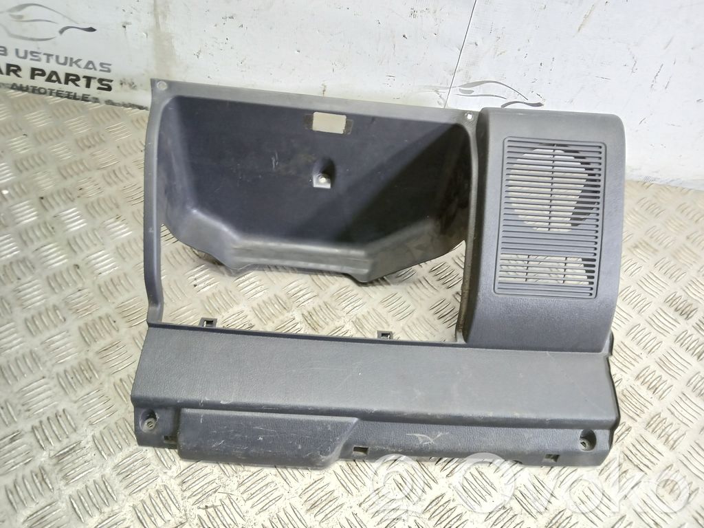 Toyota Corolla E90 Panelės apdailos skydas (apatinis) 