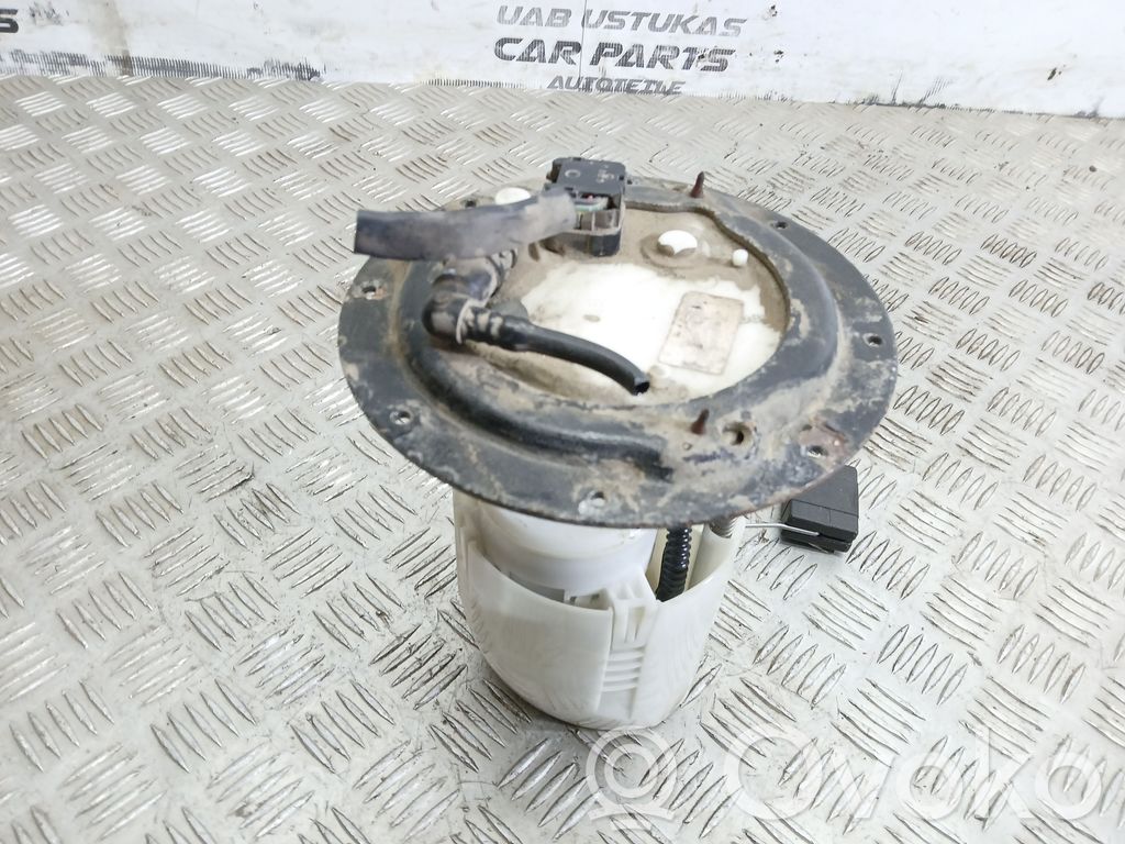 Mazda 5 Bomba interna de combustible 