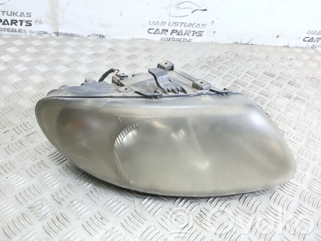 Chrysler Grand Voyager IV Headlight/headlamp 