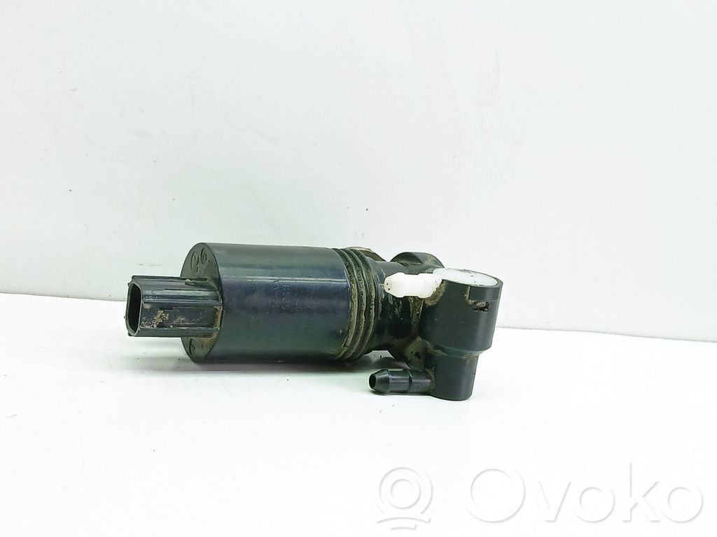 Ford Fiesta Windscreen/windshield washer pump 