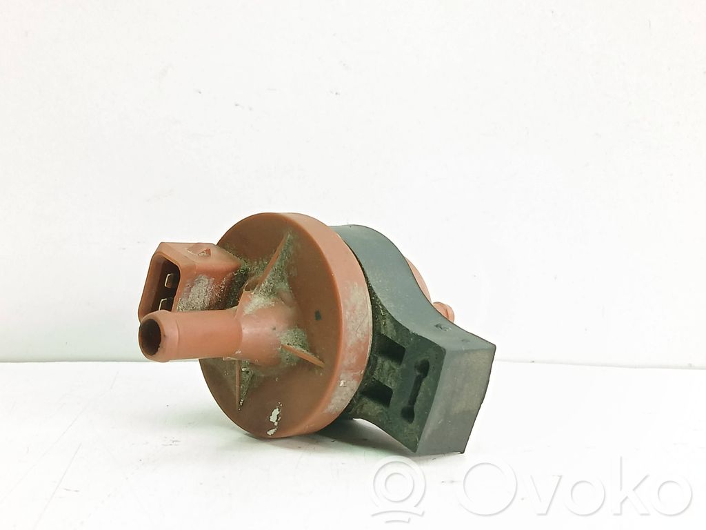 Peugeot 206 Valve vacuum 