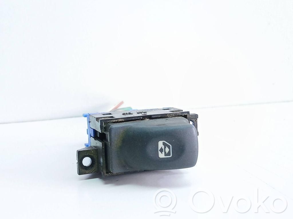 Renault Laguna I Electric window control switch 