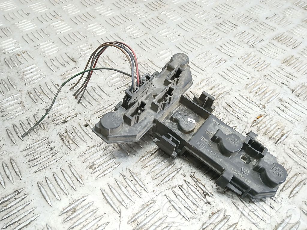 Volkswagen Golf IV Wkład lampy tylnej 