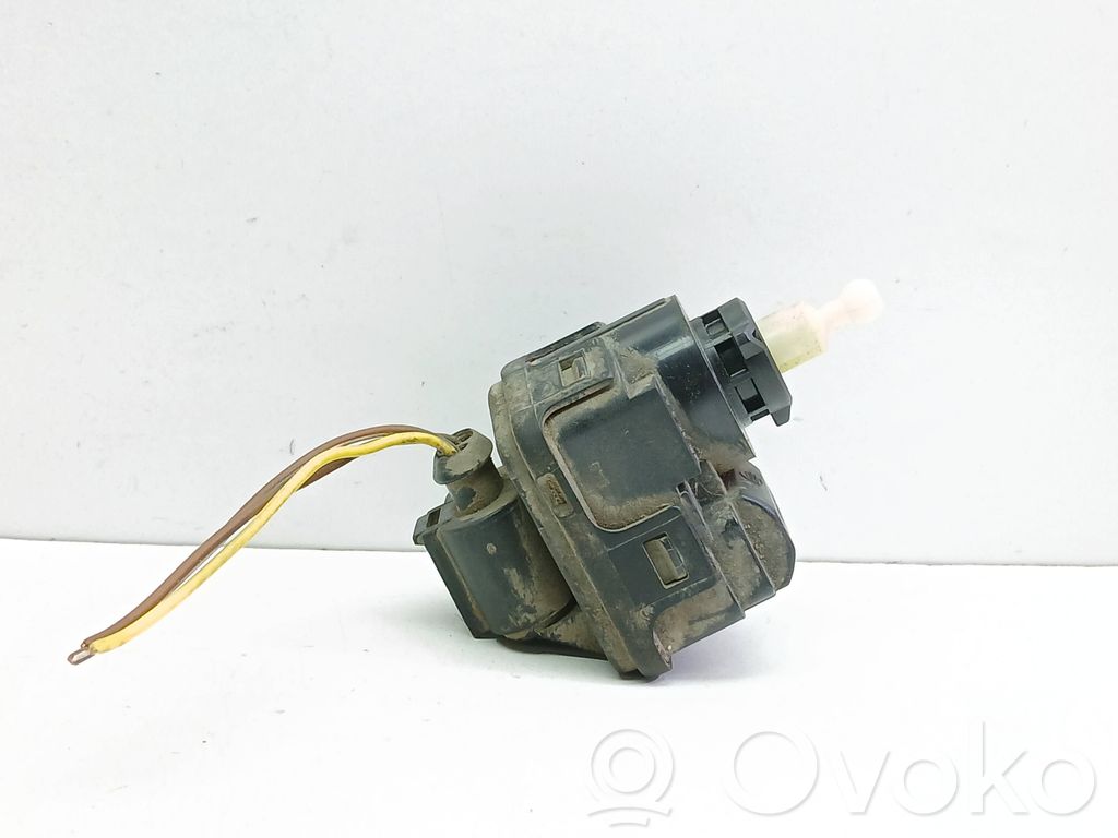 Audi A3 S3 8L Scheinwerferstellmotor 