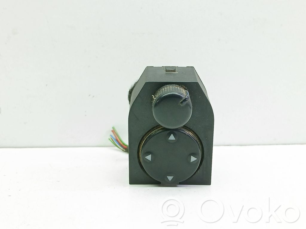 Wing mirror switch   8D0959565A,03240034