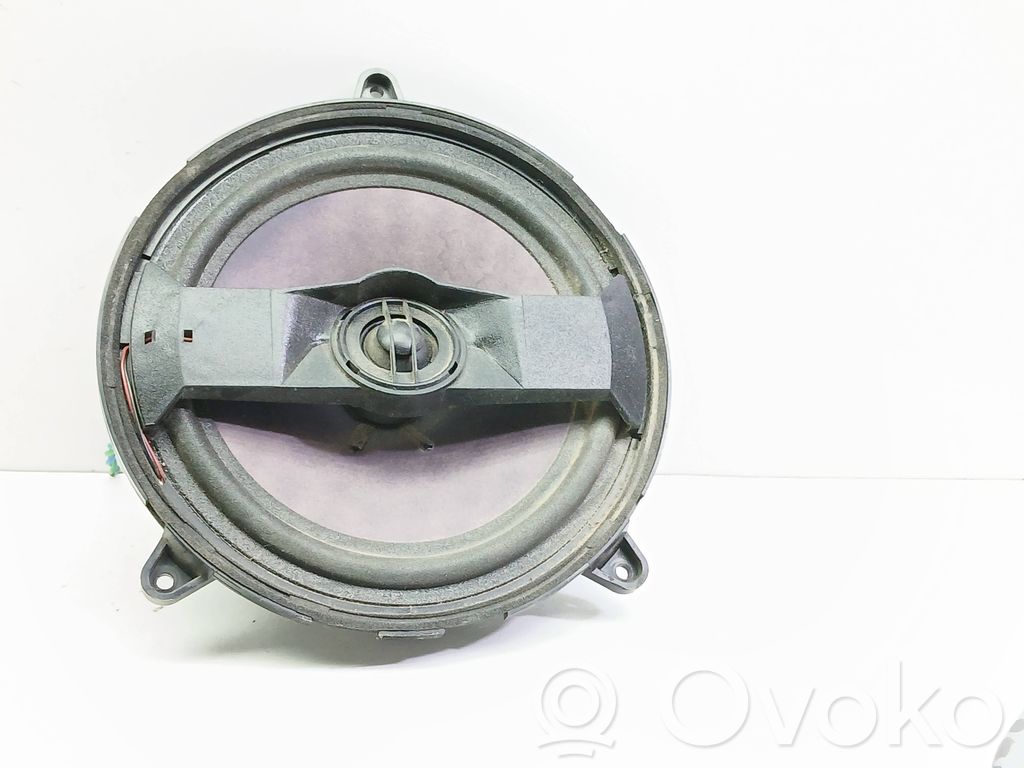 Audi A3 S3 8L Altavoz de la puerta trasera 
