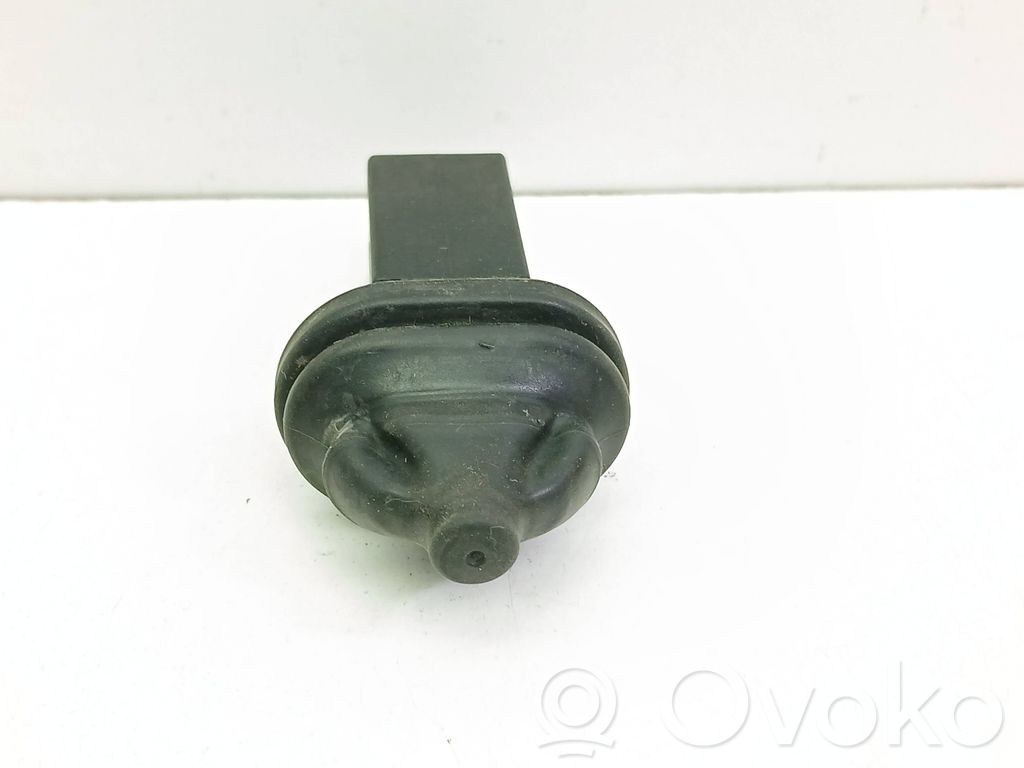 BMW 3 E46 Fuel tank opening switch 
