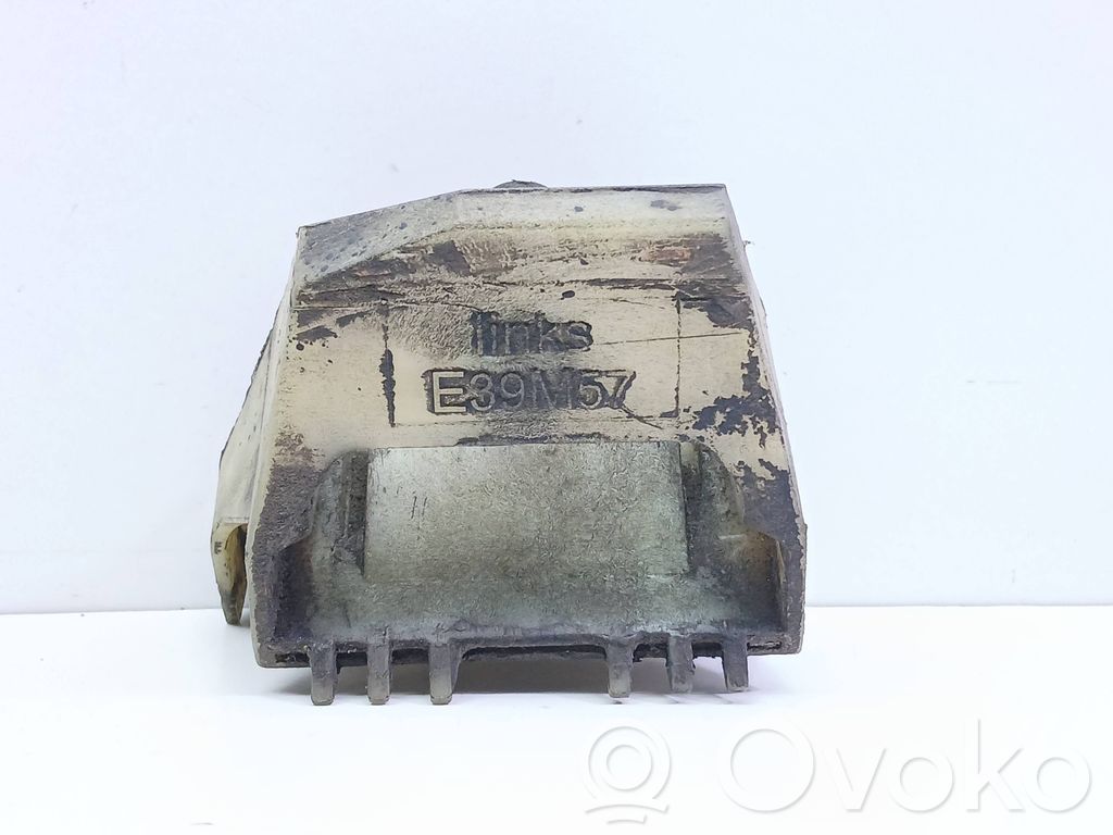 BMW 5 E39 Fixation de radiateur 