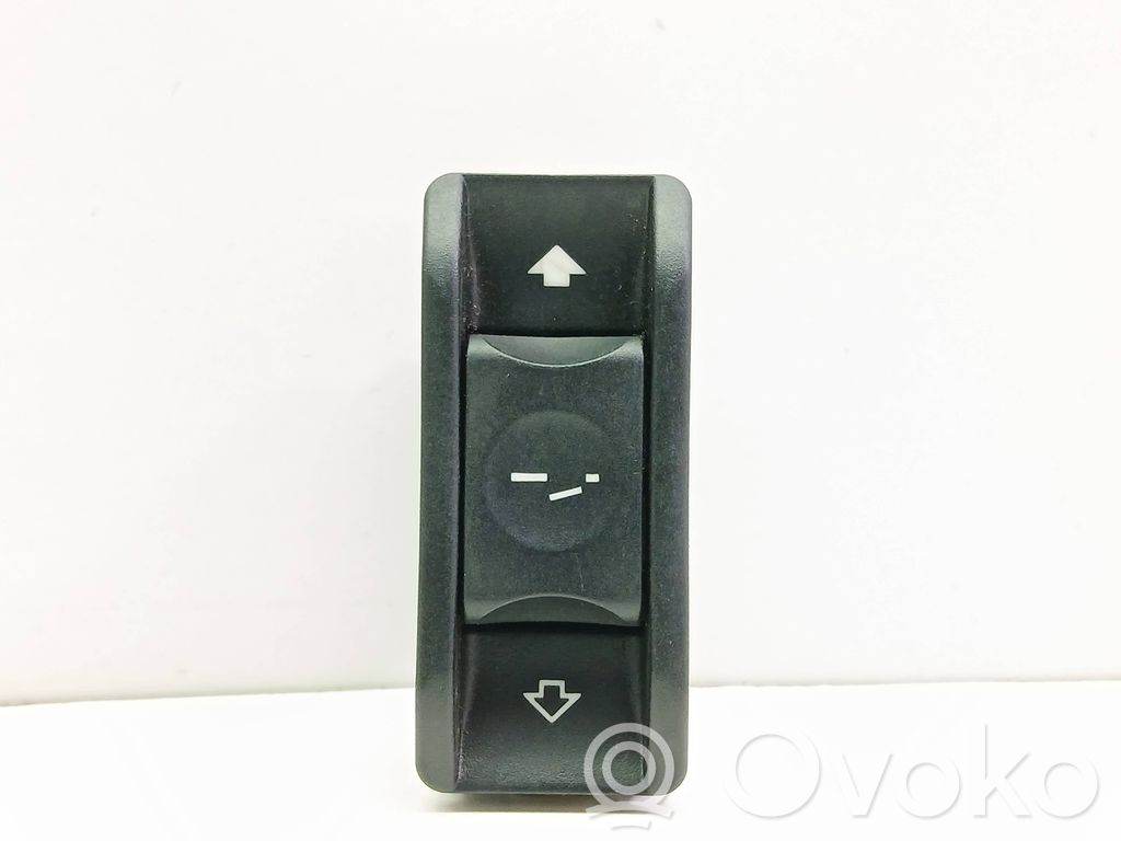 BMW 5 E39 Stoglangio jungtukas 