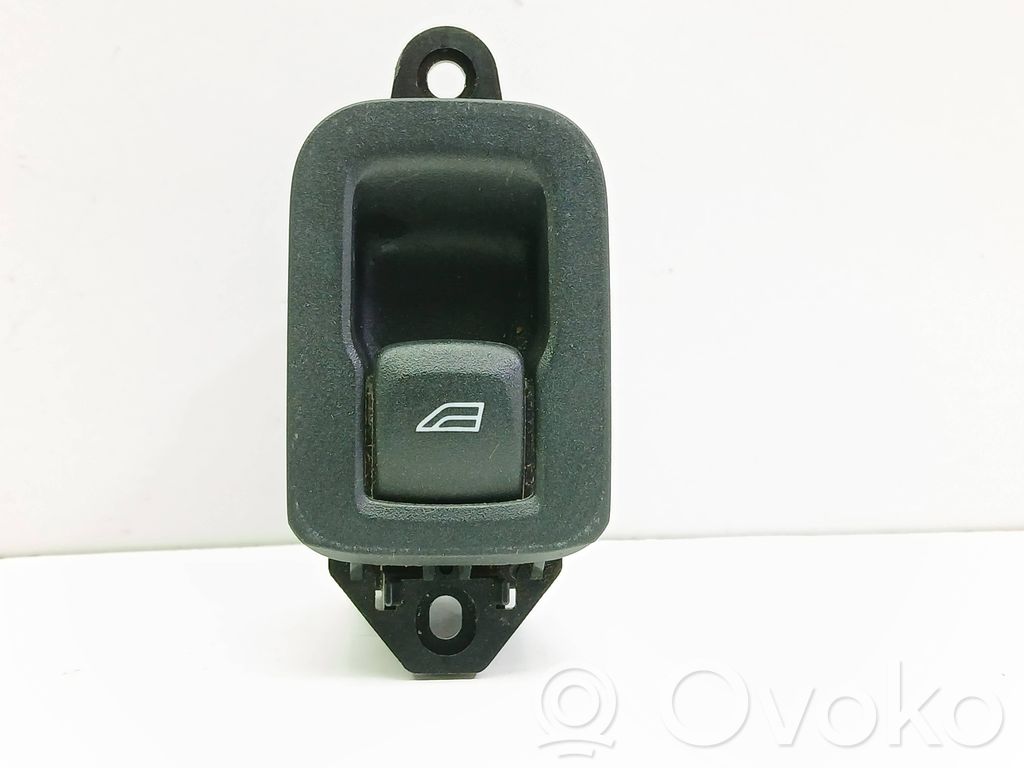 Przyciski szyb   31272013,11W034