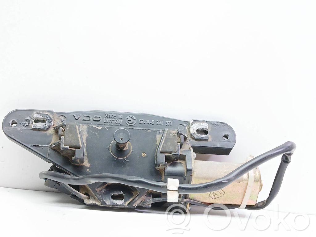 BMW 5 E39 Motor ridicare hayon/capotă portbagaj 