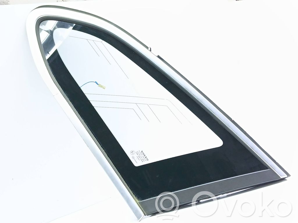 Volvo V60 Rear side window 
