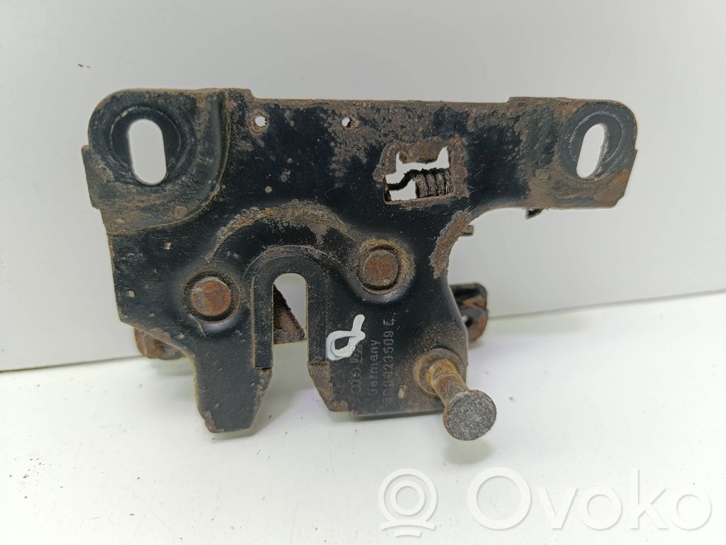 Audi A4 S4 B5 8D Serrure de capot 