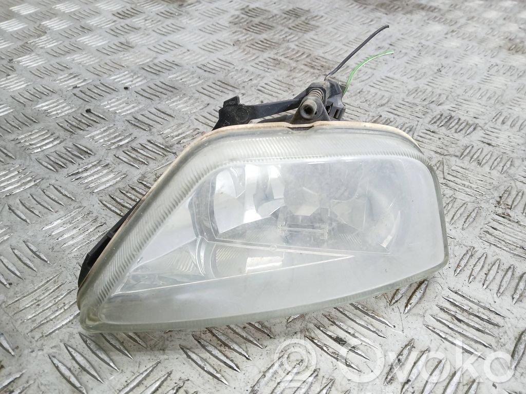 Ford Focus Miglas lukturis priekšā 