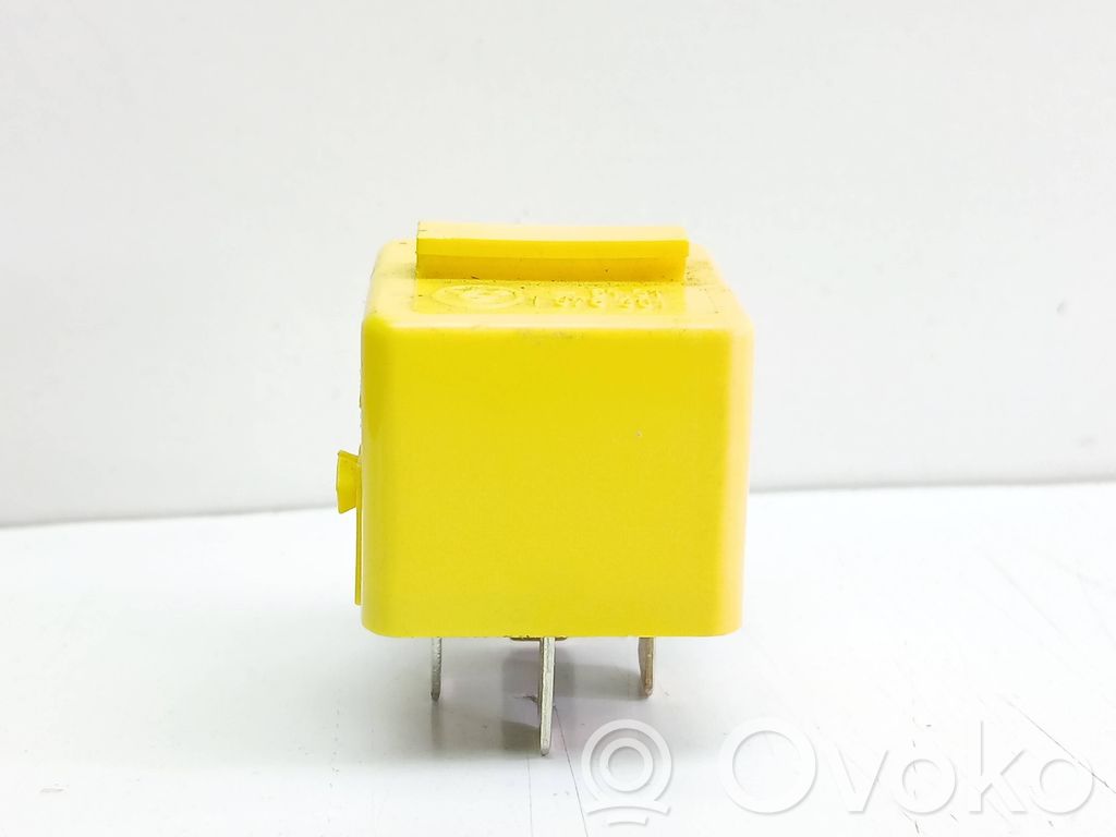 BMW 5 E34 Other relay 