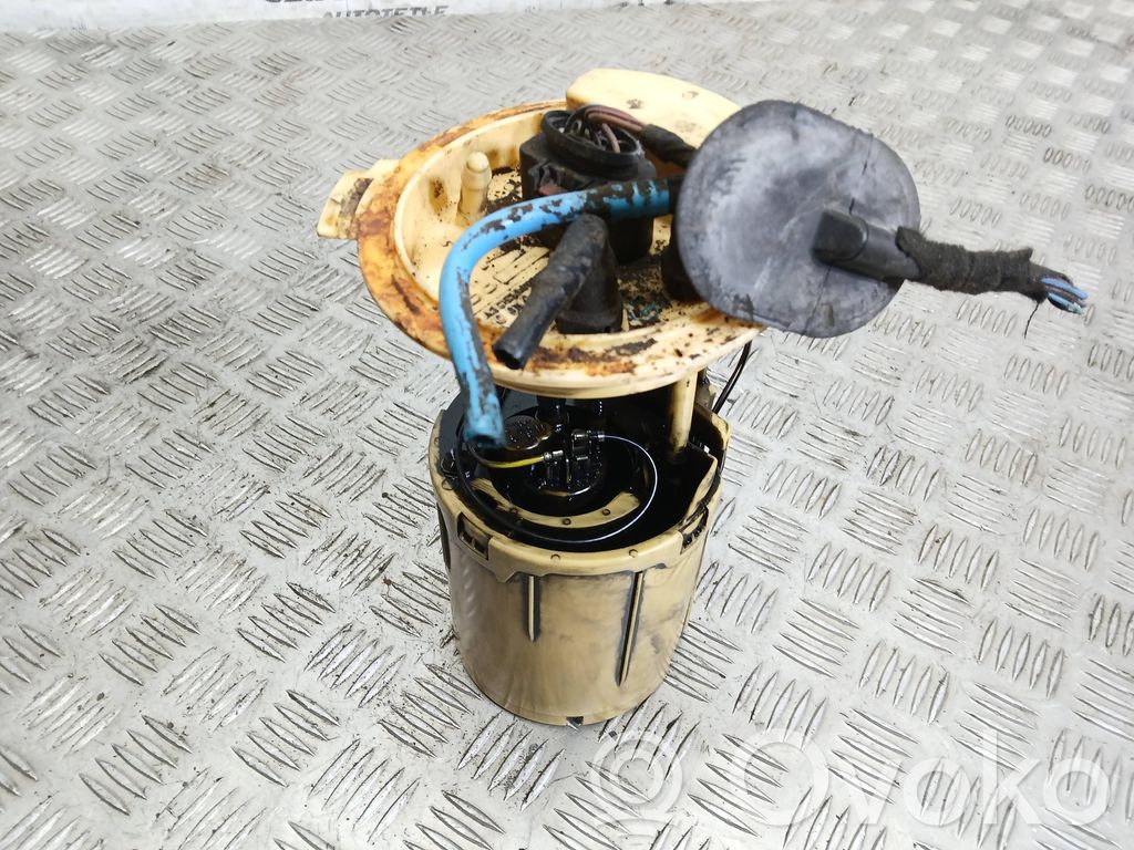 Pompe à carburant   1K0919050D