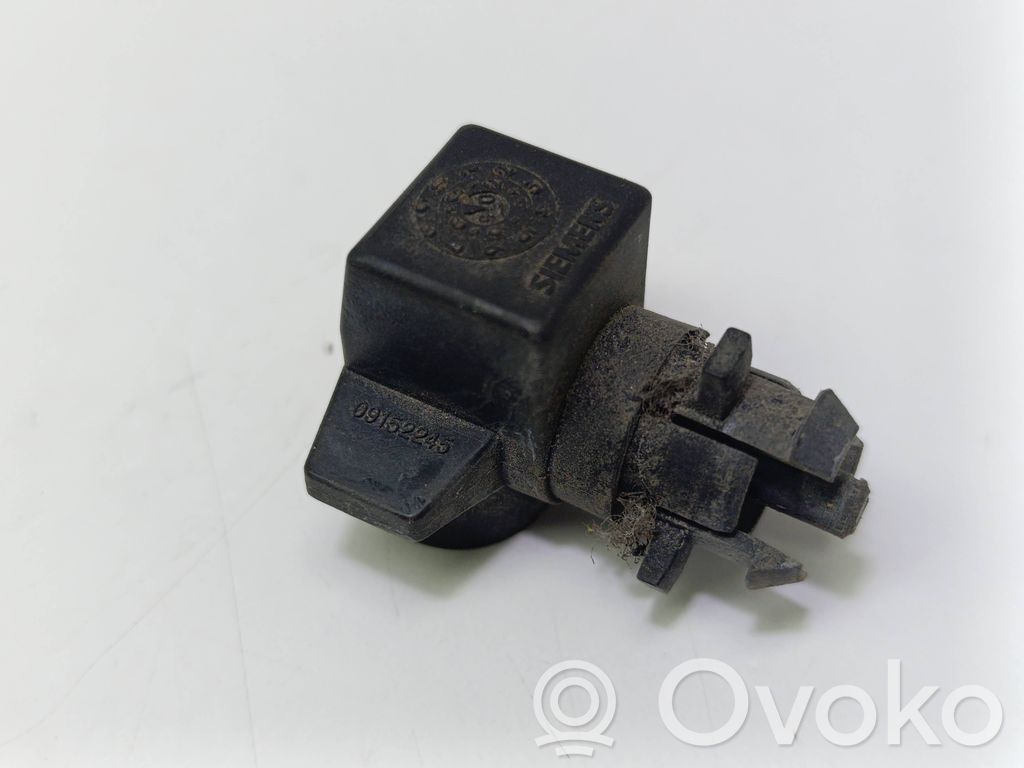 Außentemperatursensor   09152245