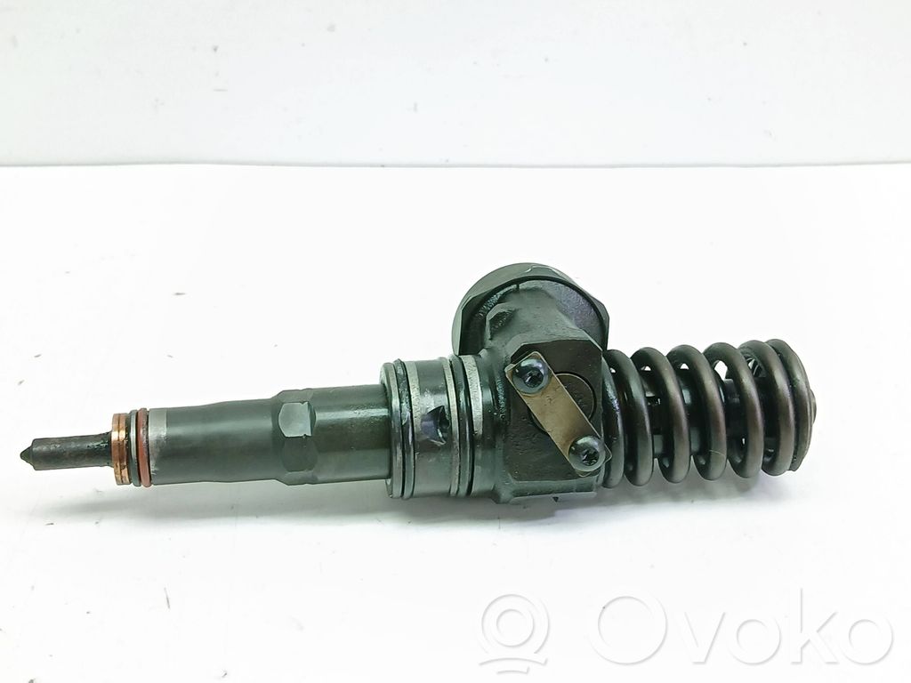 Volkswagen Touran I Injector combustibil 
