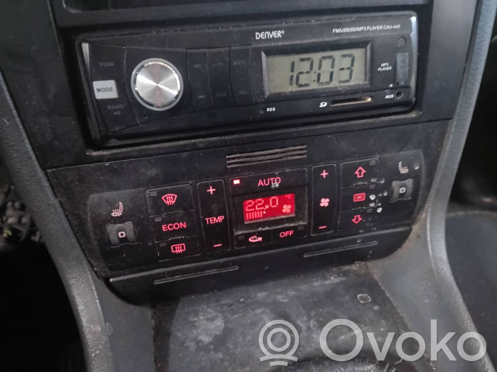 Panel klimatyzacji   8D0820043P,H34D580002,5HB00790806